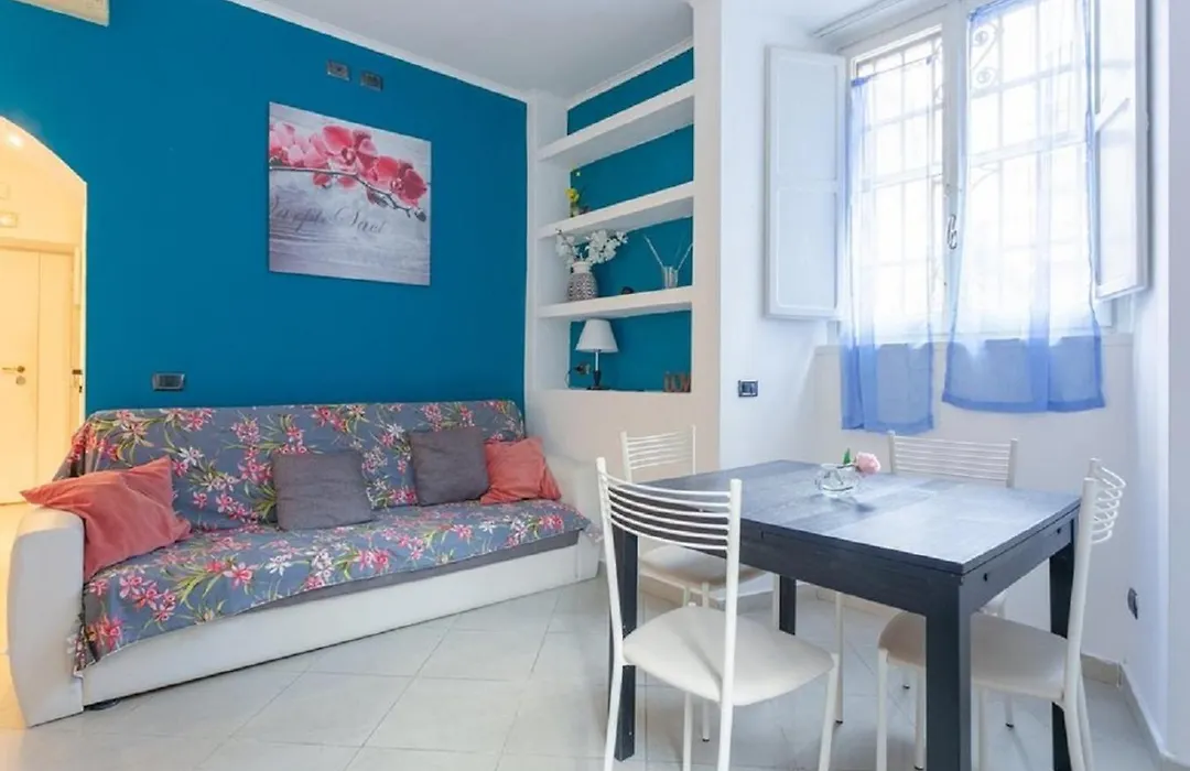 Rome Holiday Apartment 25-1